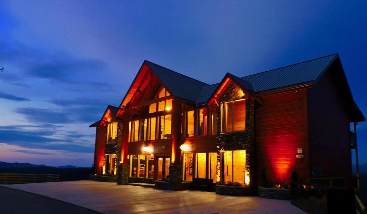 Mansion In The Sky Cabin 개틀린버그 외부 사진
