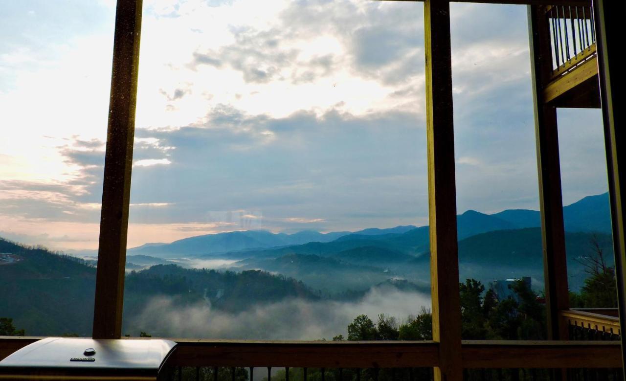 Mansion In The Sky Cabin 개틀린버그 외부 사진