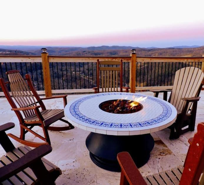 Mansion In The Sky Cabin 개틀린버그 외부 사진