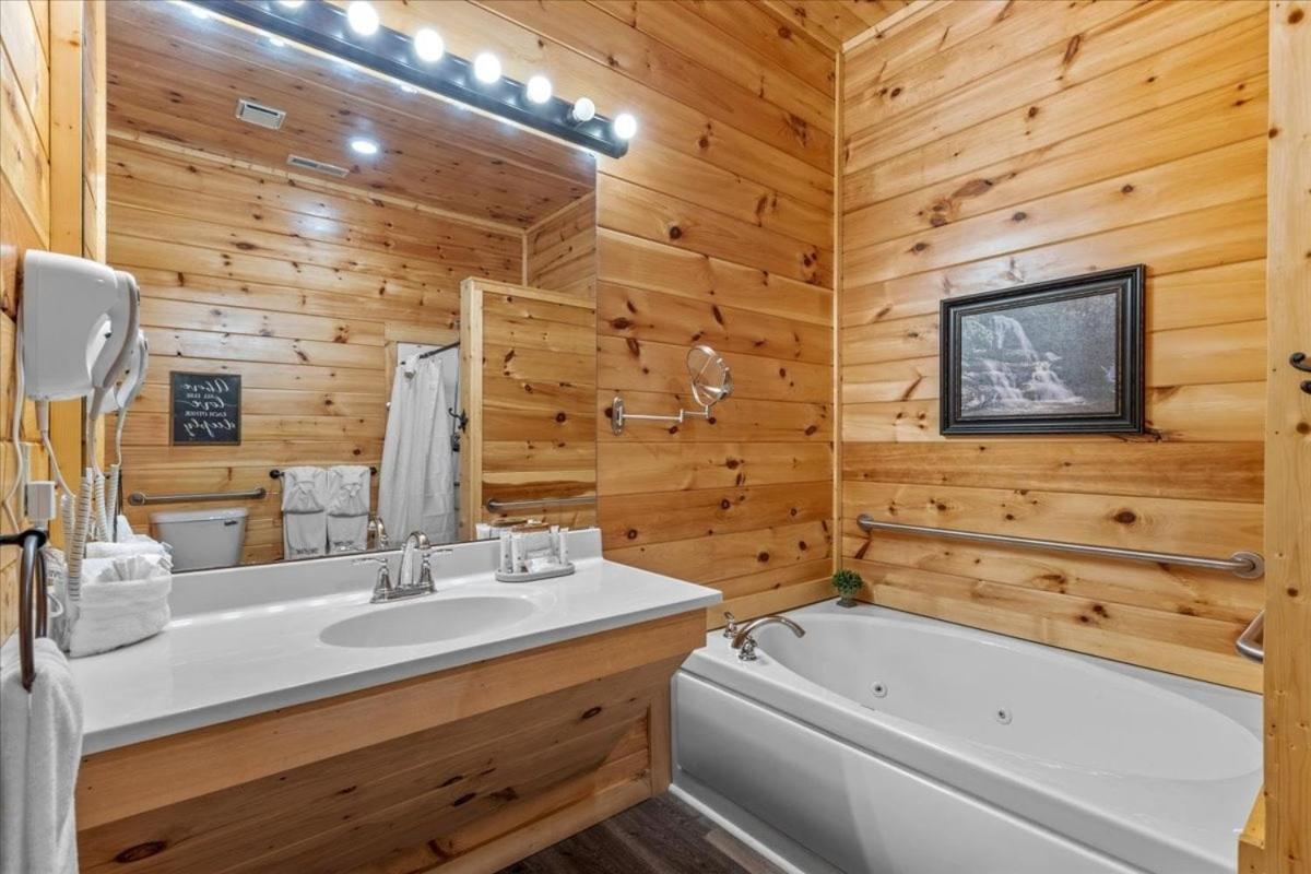 Mansion In The Sky Cabin 개틀린버그 외부 사진