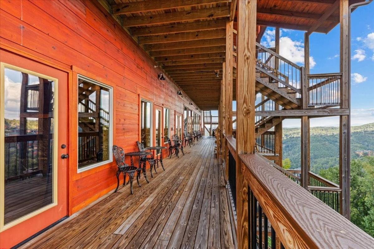 Mansion In The Sky Cabin 개틀린버그 외부 사진