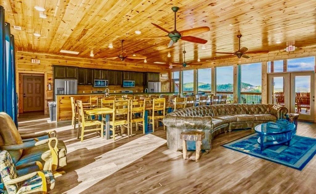 Mansion In The Sky Cabin 개틀린버그 외부 사진