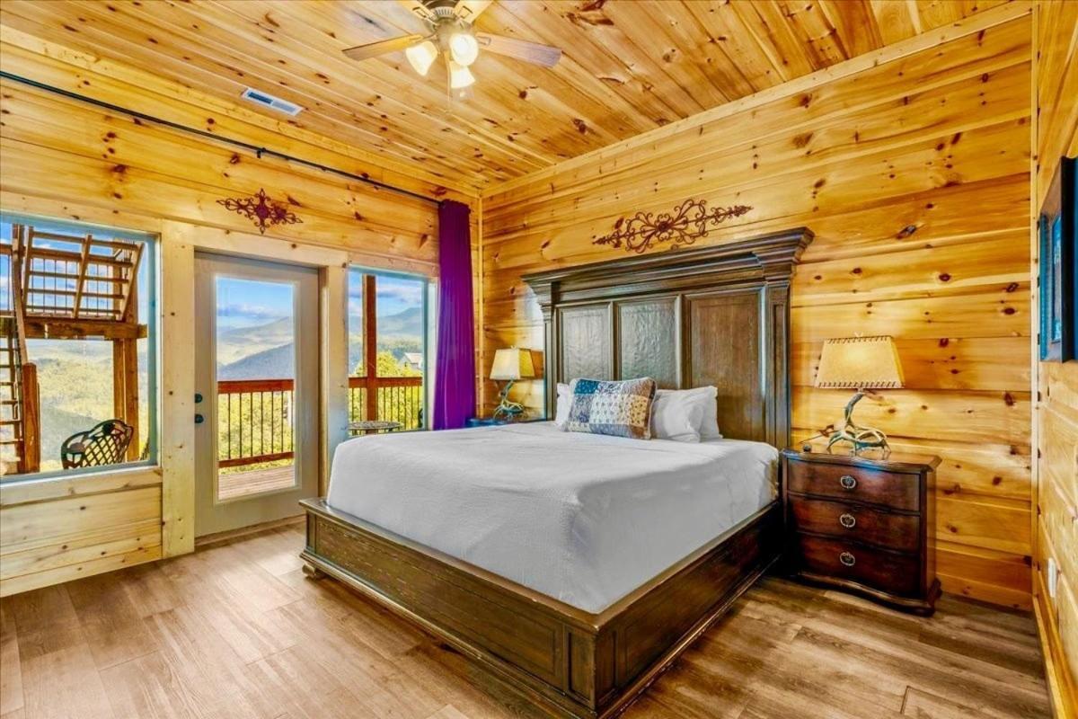 Mansion In The Sky Cabin 개틀린버그 외부 사진